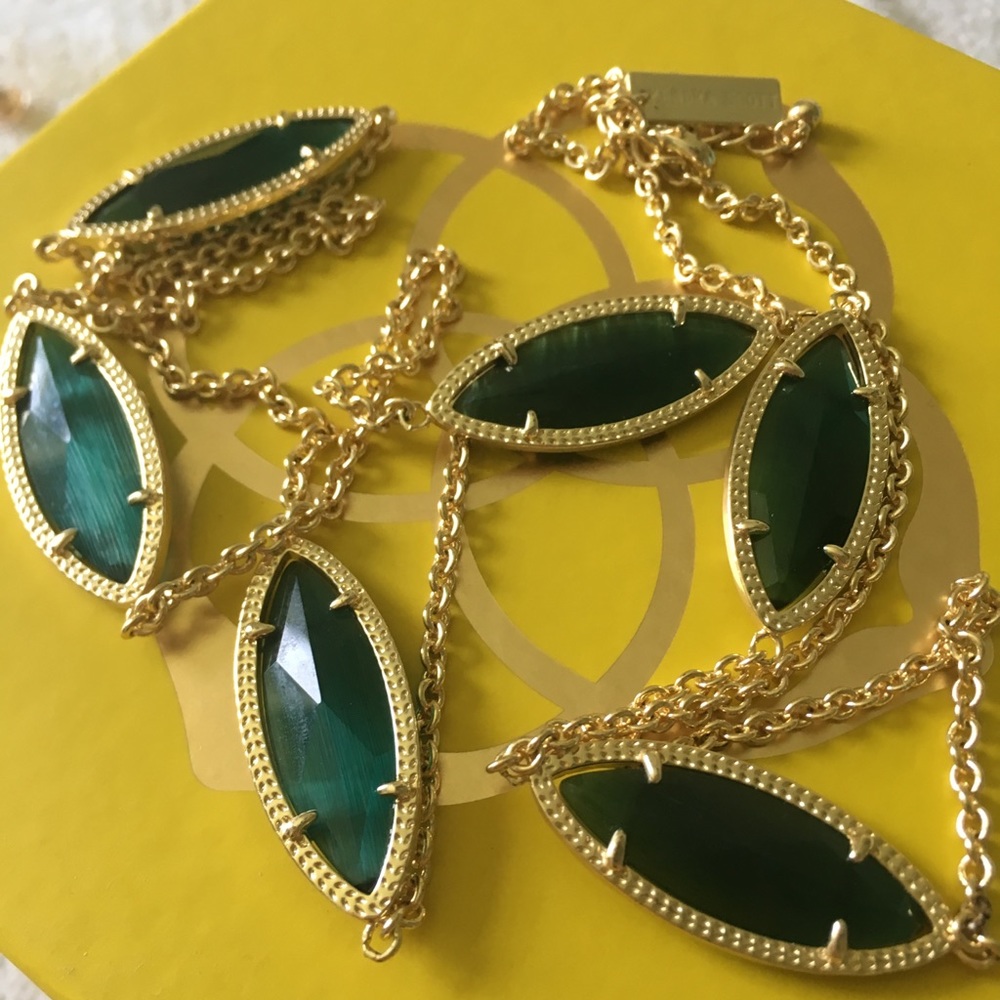 Vintage green emerald Tory